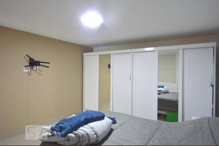 Casa à venda com 320m², 5 quartos e 3 vagasQuarto 1