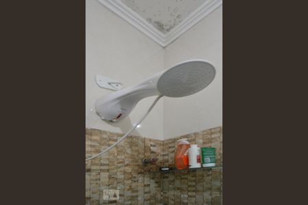 Casa à venda com 320m², 5 quartos e 3 vagasBanheiro da suite 3