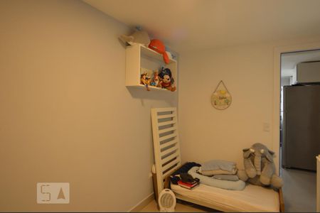 Casa à venda com 320m², 5 quartos e 3 vagasQuarto 2