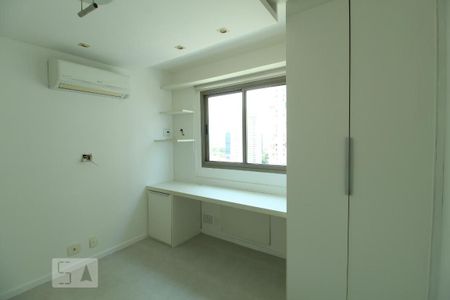 Apartamento à venda com 97m², 3 quartos e 1 vagaQuarto 2