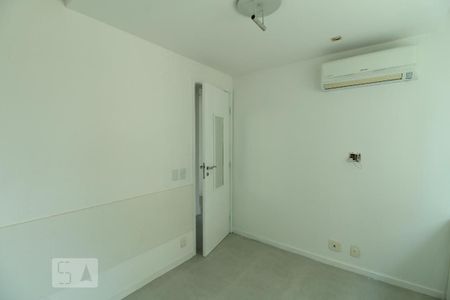Apartamento à venda com 97m², 3 quartos e 1 vagaQuarto 2