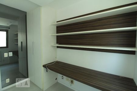 Apartamento à venda com 97m², 3 quartos e 1 vagaQuarto