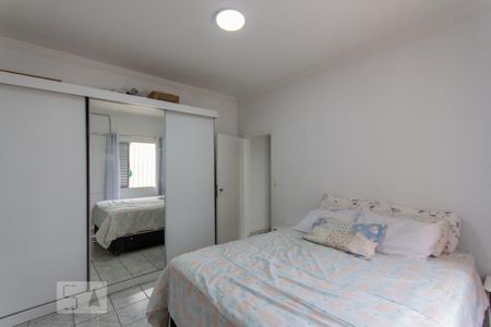 Casa à venda com 175m², 3 quartos e 2 vagasSuíte