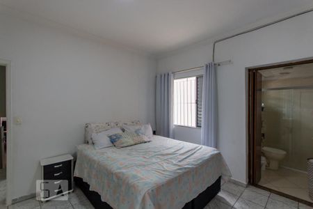 Casa à venda com 175m², 3 quartos e 2 vagasSuíte