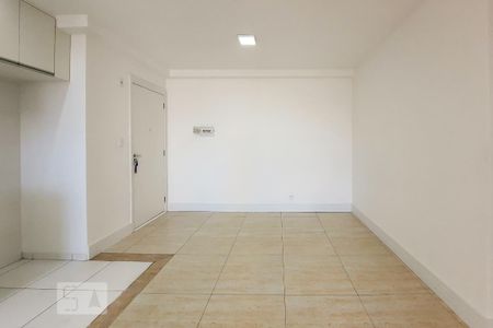 Sala de apartamento para alugar com 3 quartos, 67m² em Conceição, Diadema
