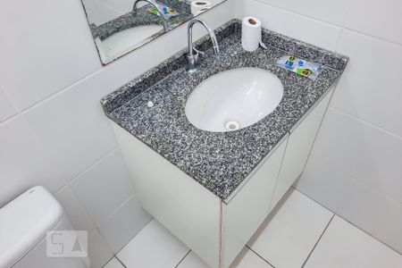Banheiro Social de apartamento para alugar com 3 quartos, 67m² em Conceição, Diadema