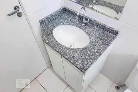 Apartamento para alugar com 67m², 3 quartos e 1 vaga Apartamento para alugar com 67m², 3 quartos e 1 vagaBanheiro da Suíte