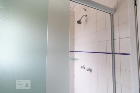 Banheiro do quarto 1 de casa de condomínio à venda com 4 quartos, 220m² em Vila São Silvestre, São Paulo