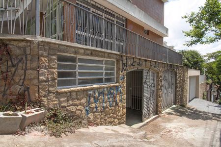 Casa à venda com 239m², 3 quartos e 3 vagas Casa à venda com 239m², 3 quartos e 3 vagasEntrada Garagem
