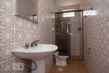 Casa à venda com 239m², 3 quartos e 3 vagas Casa à venda com 239m², 3 quartos e 3 vagasBanheiro Suíte