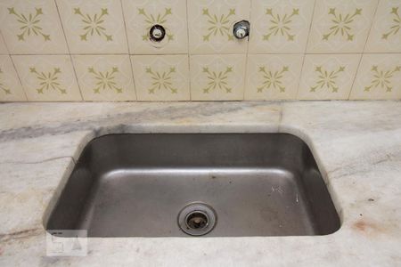 Casa à venda com 239m², 3 quartos e 3 vagas Casa à venda com 239m², 3 quartos e 3 vagasCozinha