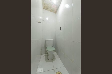 Lavabo de casa para alugar com 2 quartos, 85m² em Jardim Artur Alvim, São Paulo