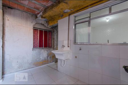 Área de Serviço de casa para alugar com 2 quartos, 85m² em Jardim Artur Alvim, São Paulo