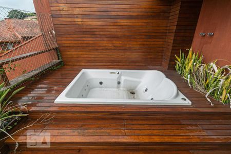 Casa de condomínio à venda com 384m², 3 quartos e 3 vagasTerraço