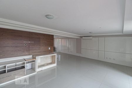 Sala de casa de condomínio à venda com 3 quartos, 384m² em Cristal, Porto Alegre