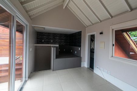 Casa de condomínio à venda com 384m², 3 quartos e 3 vagasTerraço
