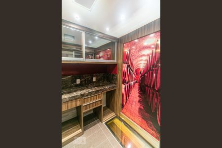 Casa de condomínio à venda com 384m², 3 quartos e 3 vagasAdega