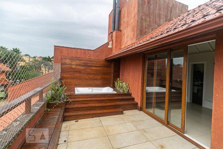 Casa de condomínio à venda com 384m², 3 quartos e 3 vagasTerraço