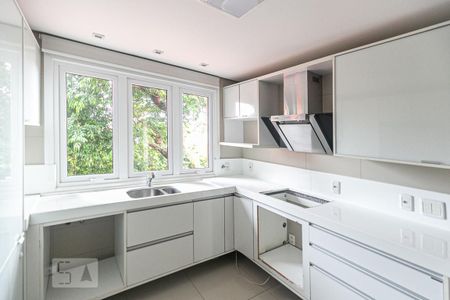 Casa de condomínio à venda com 384m², 3 quartos e 3 vagasCozinha