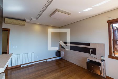 Casa de condomínio à venda com 554m², 4 quartos e 4 vagas Casa de condomínio à venda com 554m², 4 quartos e 4 vagasQuarto 1