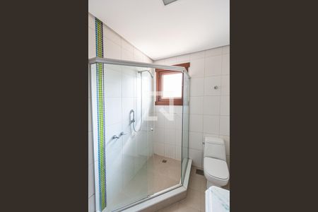 Casa de condomínio à venda com 554m², 4 quartos e 4 vagas Casa de condomínio à venda com 554m², 4 quartos e 4 vagasBanheiro do Quarto 3