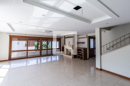 Sala de casa de condomínio à venda com 4 quartos, 554m² em Vila Assunção, Porto Alegre