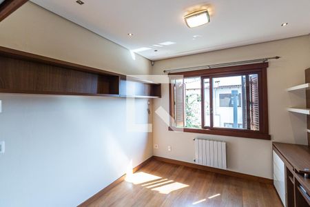 Casa de condomínio à venda com 554m², 4 quartos e 4 vagas Casa de condomínio à venda com 554m², 4 quartos e 4 vagasQuarto 2