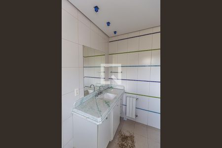 Casa de condomínio à venda com 554m², 4 quartos e 4 vagas Casa de condomínio à venda com 554m², 4 quartos e 4 vagasBanheiro do Quarto 3