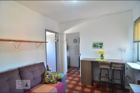 Sala de apartamento à venda com 1 quarto, 48m² em Guajuviras, Canoas
