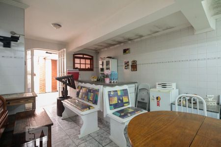 Casa à venda com 235m², 3 quartos e 4 vagasGaragem e Salão de festas 