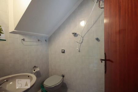 Casa à venda com 235m², 3 quartos e 4 vagasBanheiro Garagem e Salão de festas 