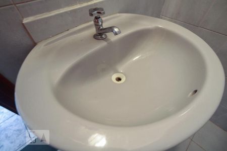 Casa à venda com 235m², 3 quartos e 4 vagasBanheiro Garagem e Salão de festas 