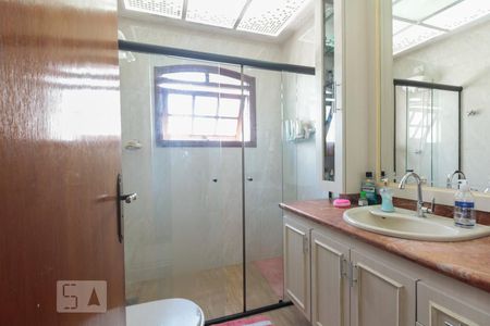 Casa à venda com 235m², 3 quartos e 4 vagasBanheiro Social 