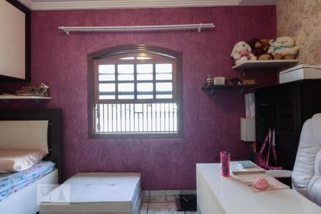 Casa à venda com 235m², 3 quartos e 4 vagasQuarto 2