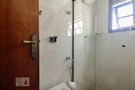 Casa à venda com 235m², 3 quartos e 4 vagasBanheiro Social 