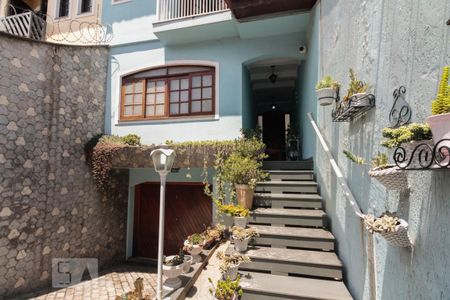 Casa à venda com 235m², 3 quartos e 4 vagasFachada 