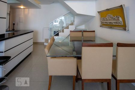 Sala de apartamento para alugar com 3 quartos, 110m² em Carvoeira, Florianópolis