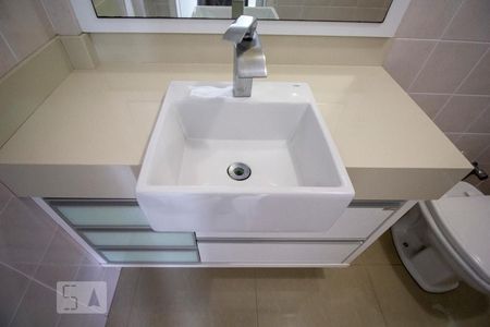 Apartamento para alugar com 110m², 3 quartos e 2 vagasBanheiro da suíte