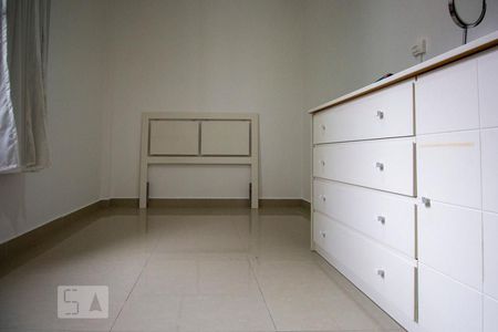 Apartamento para alugar com 110m², 3 quartos e 2 vagasQuarto 02