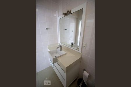 Apartamento para alugar com 110m², 3 quartos e 2 vagasBanheiro da suíte