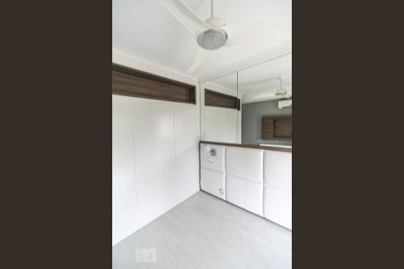 Apartamento à venda com 200m², 3 quartos e 5 vagas Apartamento à venda com 200m², 3 quartos e 5 vagasQuarto 3