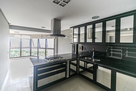 Apartamento à venda com 200m², 3 quartos e 5 vagas Apartamento à venda com 200m², 3 quartos e 5 vagasCozinha