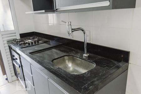 Apartamento para alugar com 71m², 2 quartos e 2 vagas Apartamento para alugar com 71m², 2 quartos e 2 vagasCozinha Pia