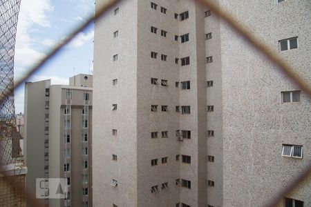 Vista da varanda (lado esquerdo) de apartamento para alugar com 2 quartos, 112m² em Centro, Ribeirão Preto