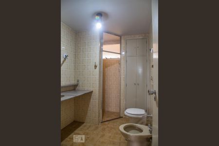Banheiro de apartamento para alugar com 2 quartos, 112m² em Centro, Ribeirão Preto