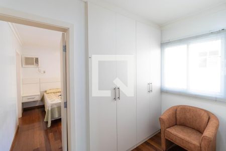 Apartamento para alugar com 62m², 1 quarto e 1 vaga Apartamento para alugar com 62m², 1 quarto e 1 vagaCloset da suíte