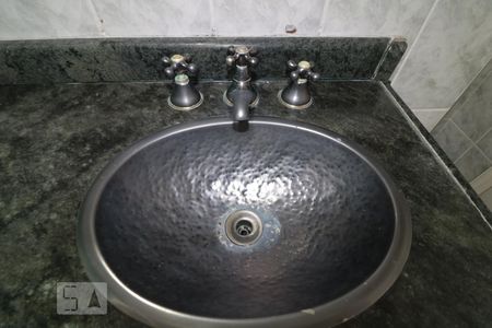 Apartamento à venda com 106m², 3 quartos e sem vagaBanheiro - pia