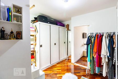 Casa à venda com 202m², 3 quartos e 4 vagasCloset/Quarto Reversível