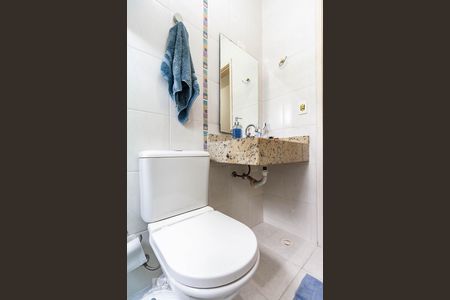 Casa à venda com 202m², 3 quartos e 4 vagasBanheiro