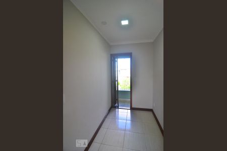 Casa à venda com 250m², 3 quartos e 2 vagasCloset